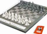 Kasparov MK12 Trainer the Chess board